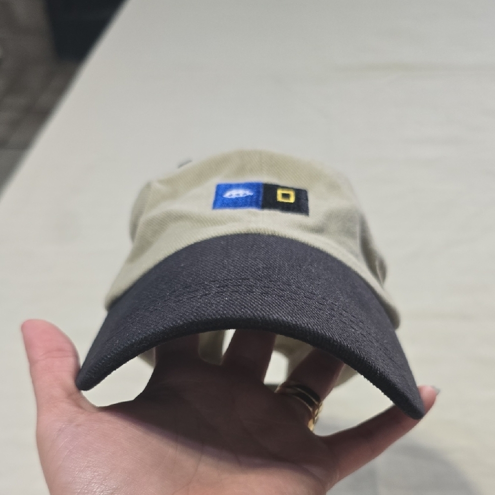 K-products Two-Tone Black and Tan Cap - Picture 8 of 8